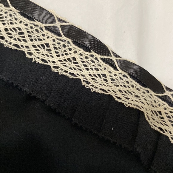 Ann Taylor Black Silk Lace and Ribbon Trim Cami Top NWT - Picture 3 of 16